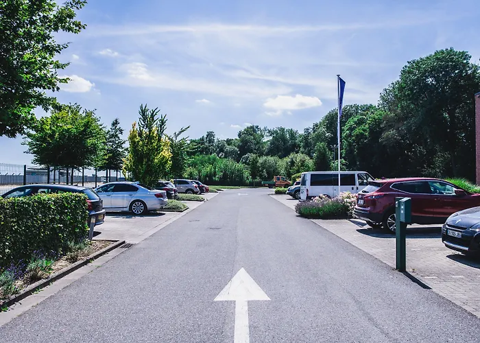 3 sterren hotel: Dc Hotel Charleroi Airport