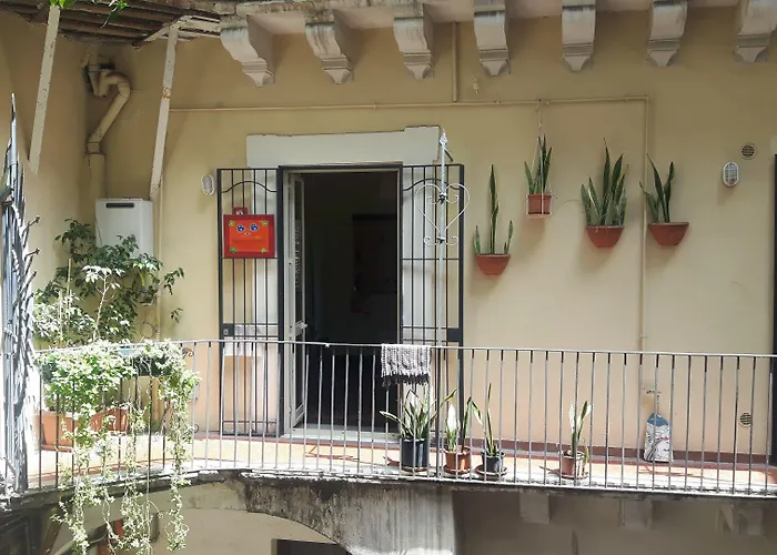 Da Gianni E Lucia Rooms With Bathroom In The City Center