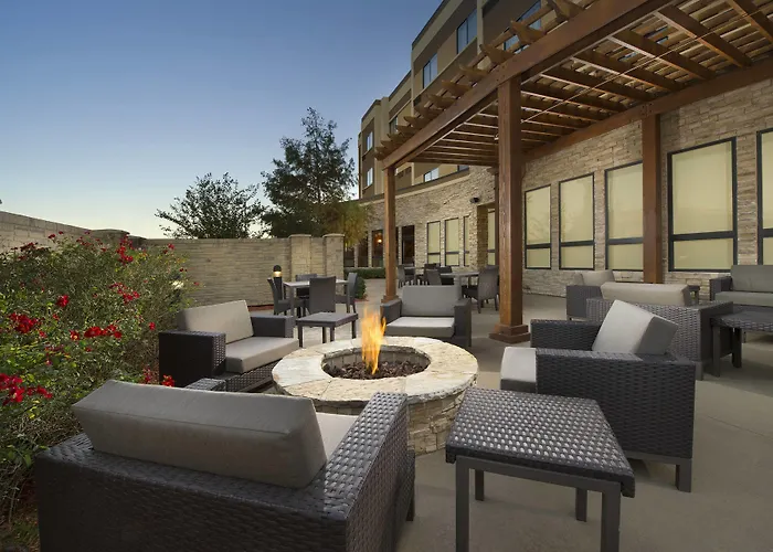 Courtyard By Marriott