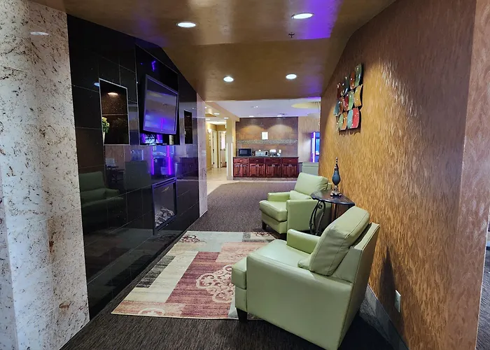 Expressway Suites Minot