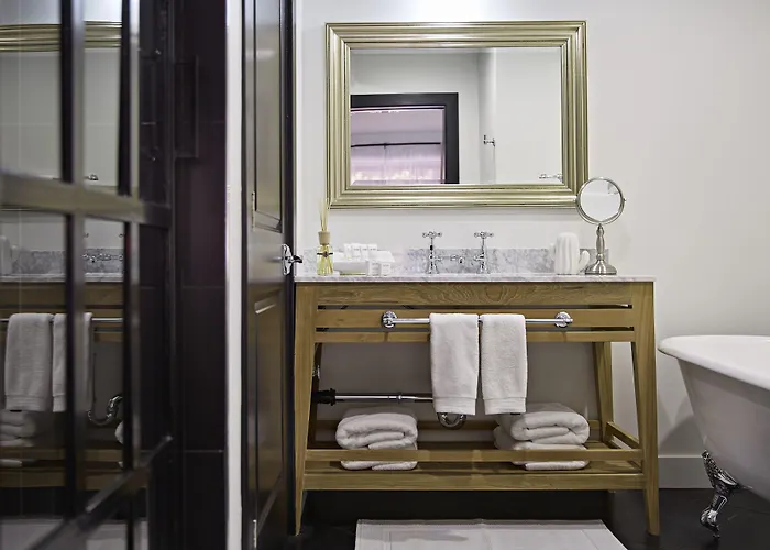 Bespoke Inn Scottsdale