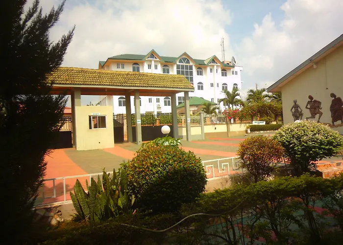 Hotel: Wadoma Royale Hotel