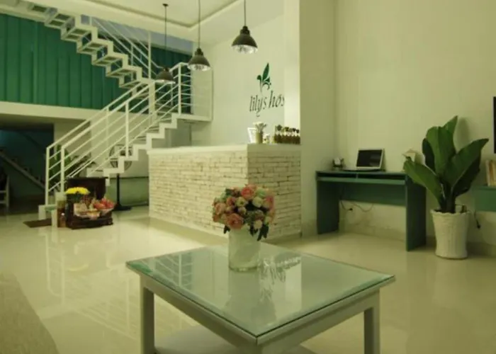 Lily'S Hostel