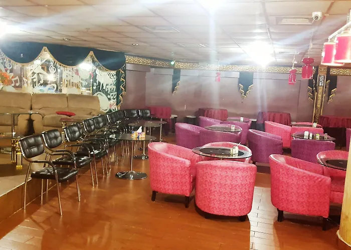 Cheap hotels Kings Square Llc