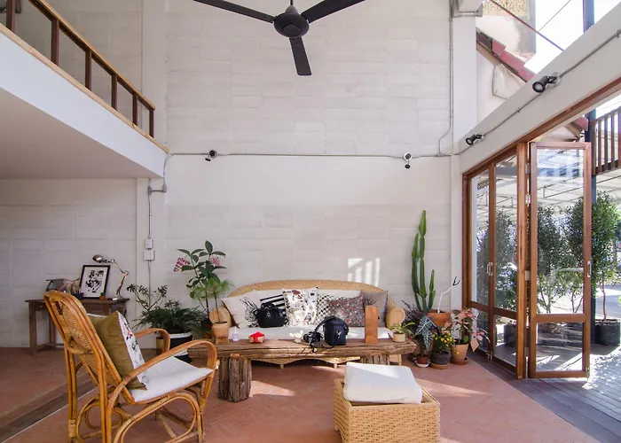 Happynest Inspiring Hostel