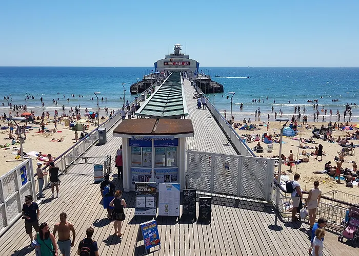 Boscombe Reef Hotel