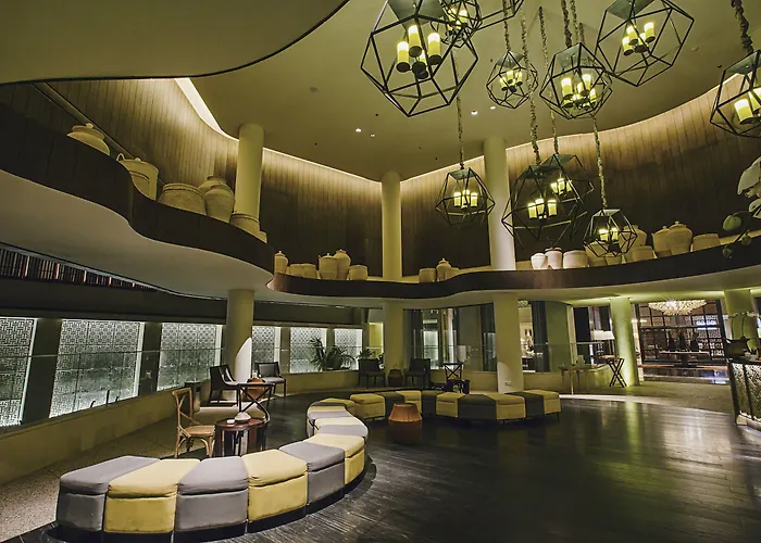 Beach Hotels Bali Paragon Resort