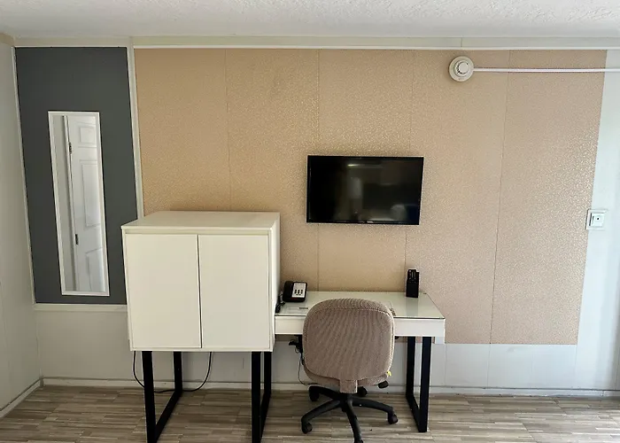 Travelodge By Wyndham At Heart Of International Drive