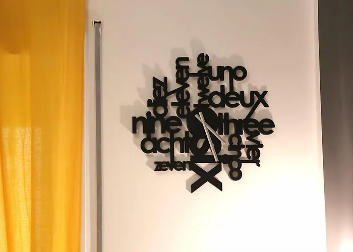 Le Coq Suites