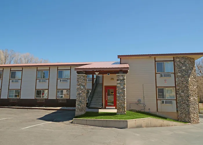 The Junction Hotel And Hostel