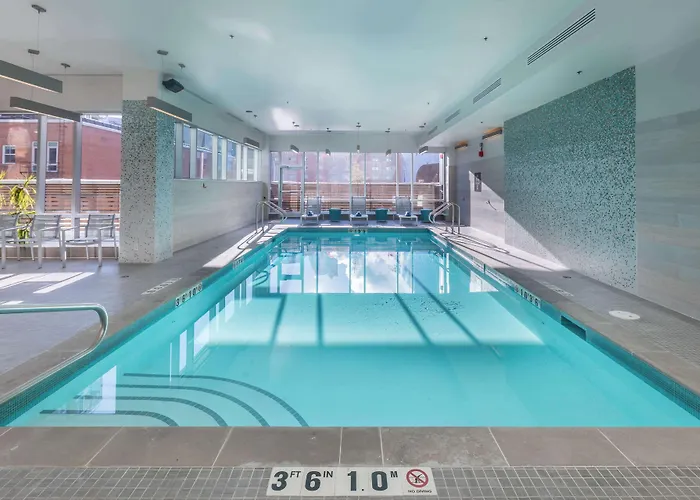 Homewood Suites By Hilton Calgary Downtown