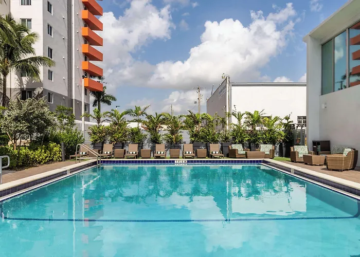 Doubletree By Hilton Miami North I-95