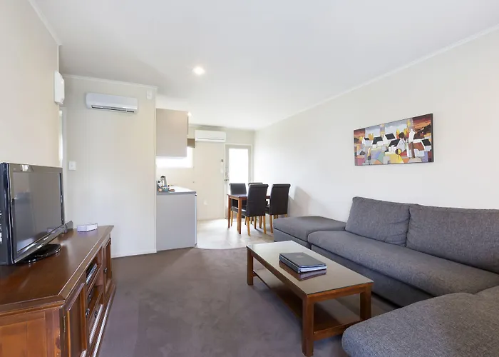 4 star hotel: Colonial Court Motor Inn