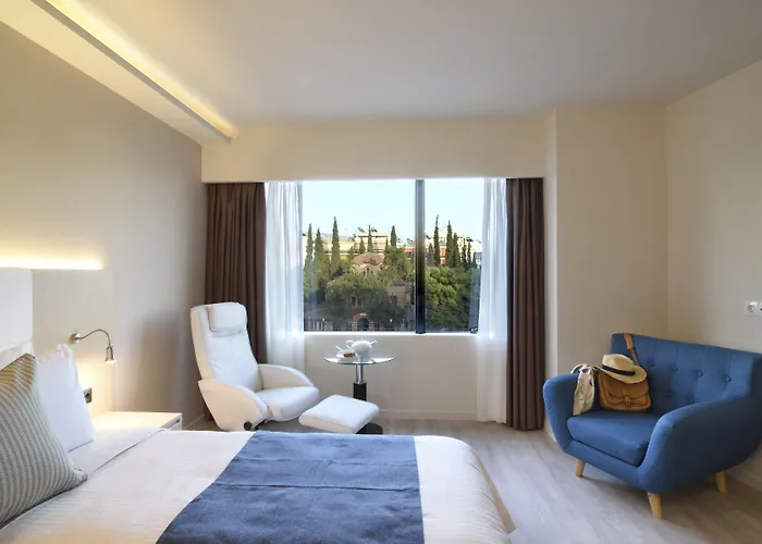 Athens Avenue Hotel