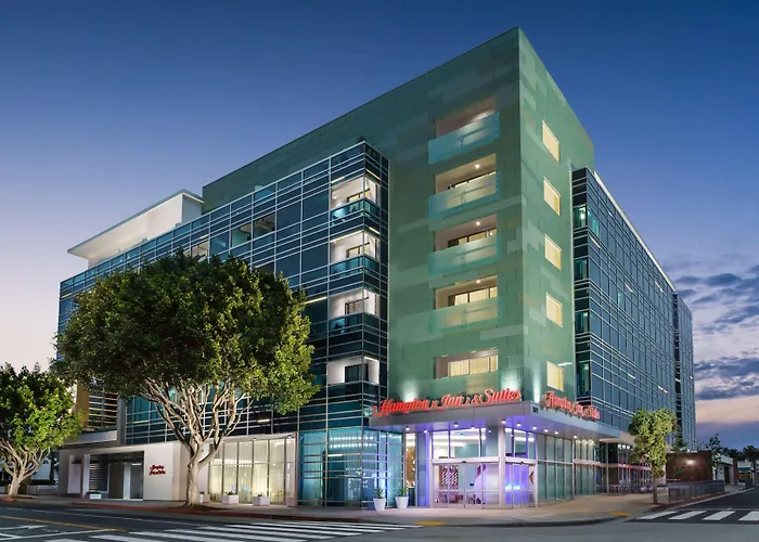  Hampton Inn & Suites Santa Monica