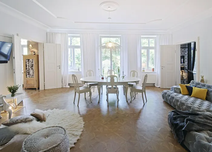 Cora Apartments