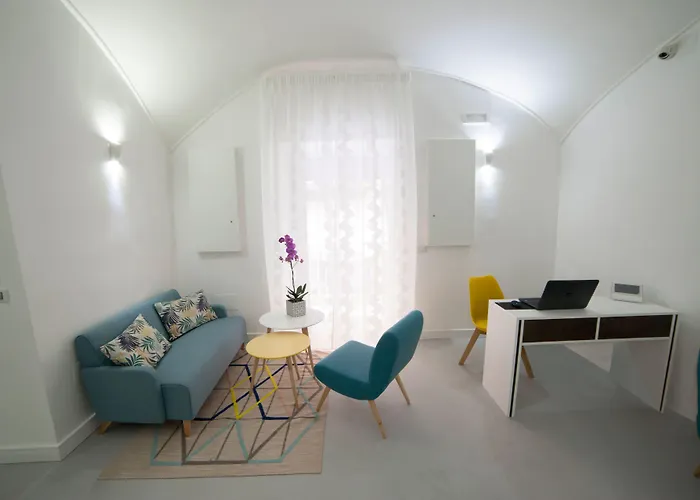  Dada Suite