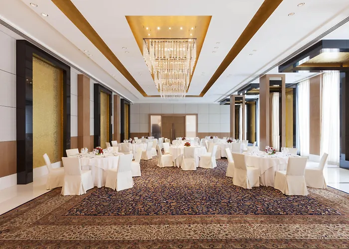 Boutique hotel only: The Oberoi New Delhi