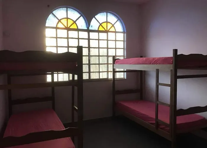 Wally'S House Hostel
