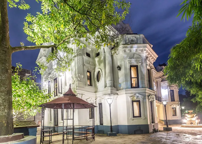 Royal Empire Boutique Hotel