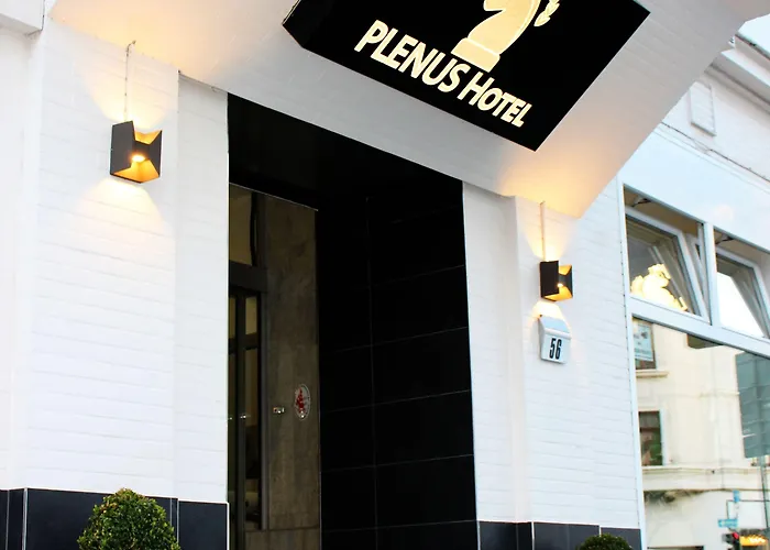 Plenus Boutique