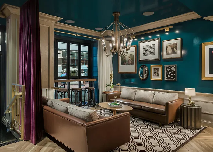 Merrion Row Hotel And Public House