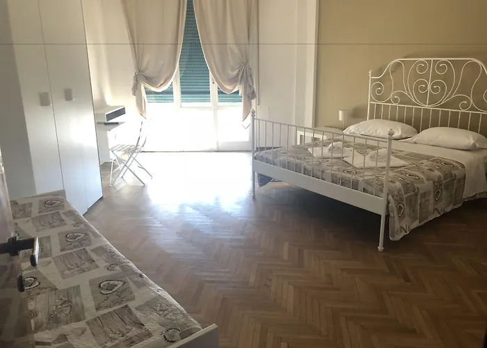 Myroom Centerstation