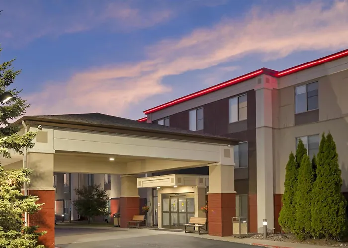 Best Western Plus Eau Claire Conference Center