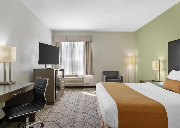 Best Western Plus North Houston Inn & Suites