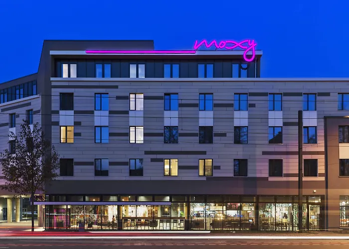  Moxy Duesseldorf South
