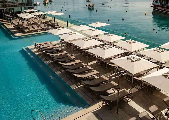  Strand Suites By Neu Collective