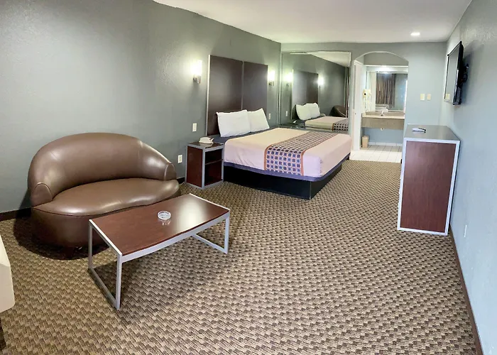 Home Place Inn And Suites-Hobby