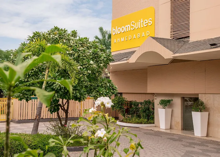 Bloomsuites L