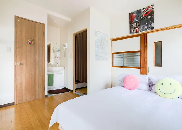 A&Z Guest House 関空行南海線二色の浜駅三分 鍵付き4人部屋