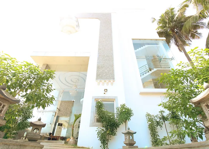 White Pearl Residency