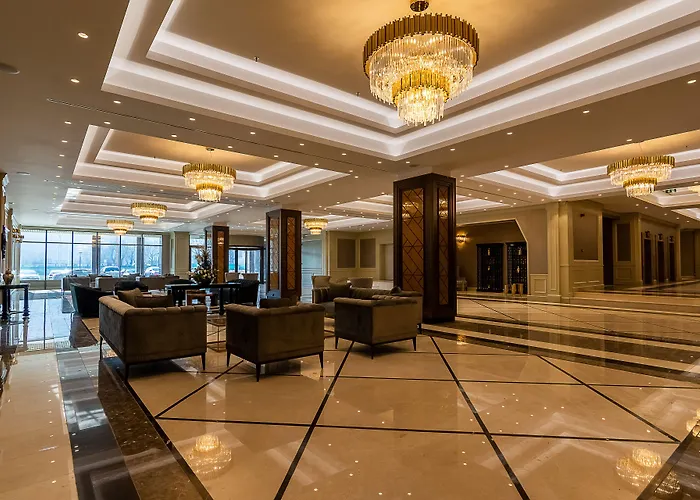 Hôtel casino: Astoria Grand Hotel