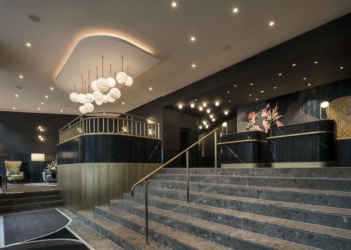 Luxury hotel only: Hotel Maerthof Basel