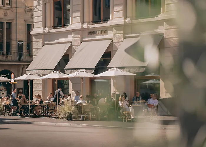 Luxury hotel only: Hotel Maerthof Basel