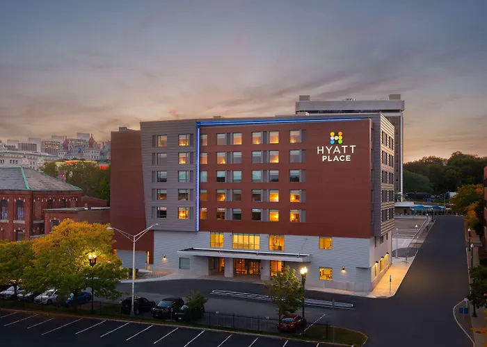 Pet Friendly hotel: Hyatt Place Albany Downtown