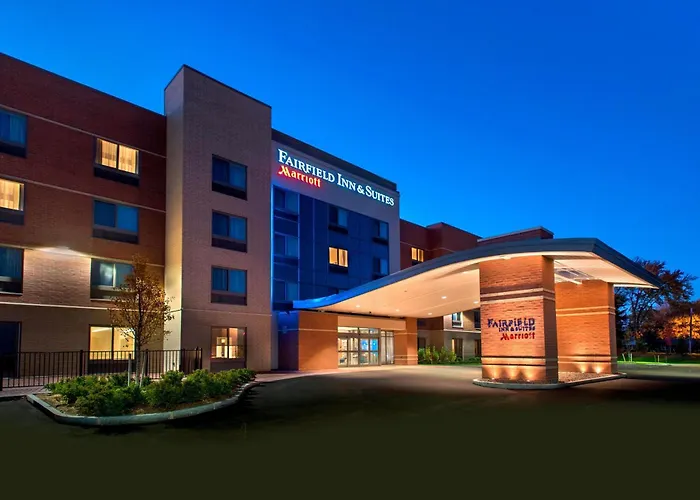 3 star hotels Fairfield Inn & Suites By Marriott Syracuse Carrier Circle