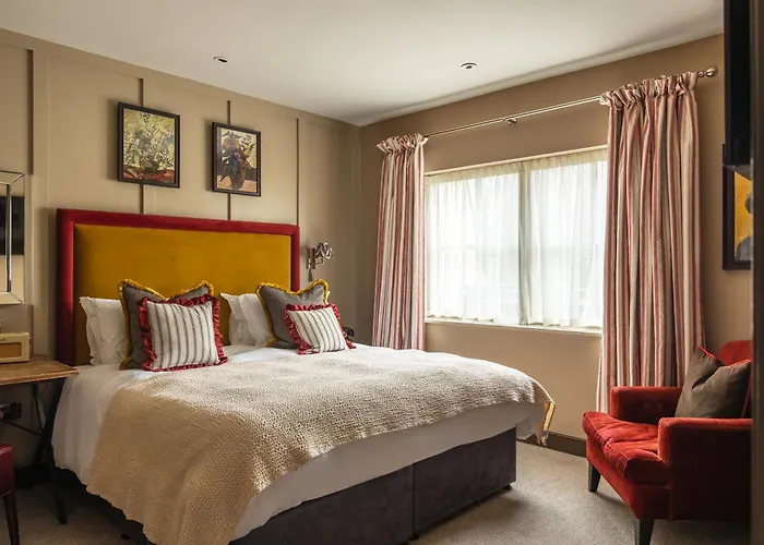Hotel familiar: The Alma Hotel