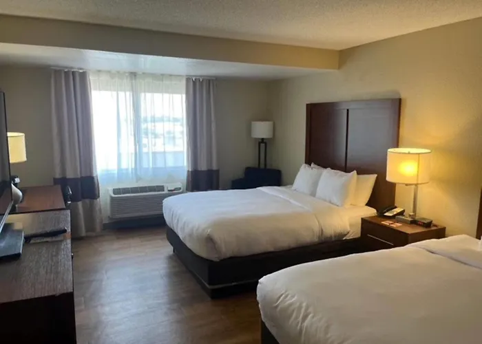 Comfort Inn & Suites North - Deer Valley