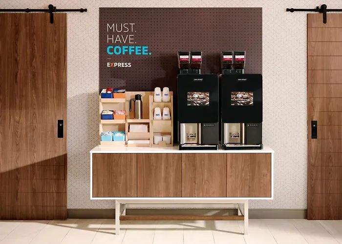 Holiday Inn Express Hotel & Suites Birmingham - Inverness 280 By Ihg
