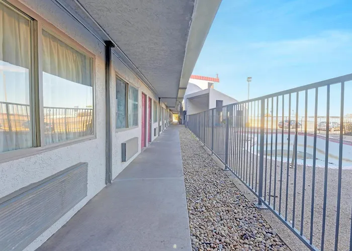 Cheap hotels Travelers Inn By Oyo Wichita Falls