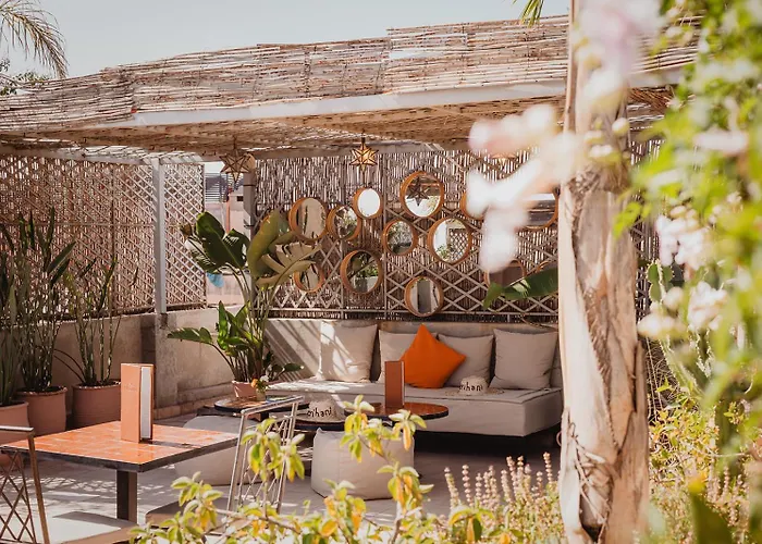 In Luxury hotels Le Rihani