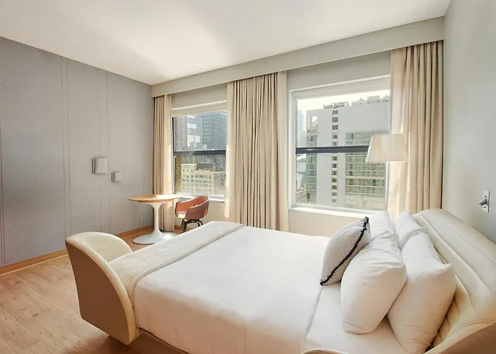 Pet Friendly hotel: Sports Illustrated Resorts Chicago