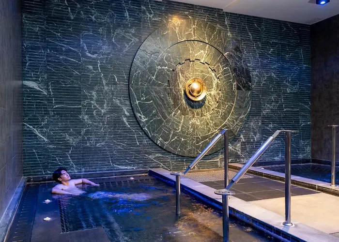 Family Friendly Hotels Grande Centre Point Sukhumvit 55 Thong Lo