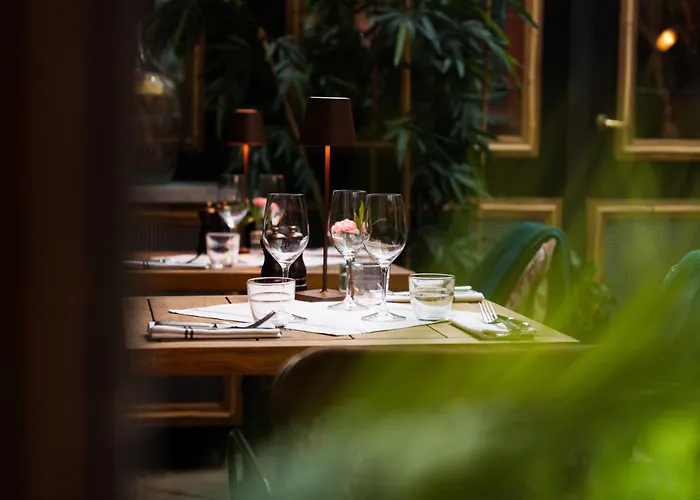Hotel: Hotel Sanders