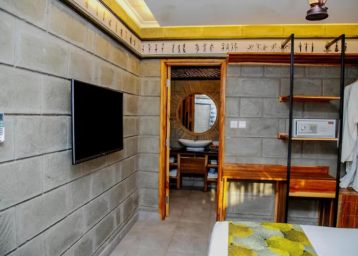 Fun Retreat , And Ayurveda Spa