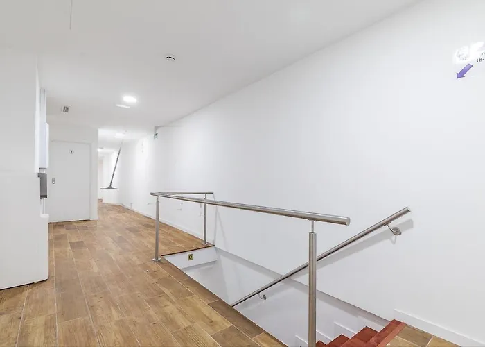 AYZ Luis Cabrera-Auto check-in property